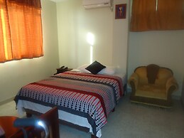 Hostal Perla Real Inn