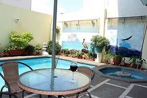 Hostal Perla Real Inn