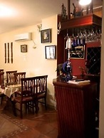 Hostal Perla Real Inn
