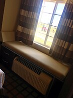 Microtel Inn And Suites Minot