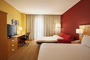 Courtyard by Marriott Leon at the Poliforum