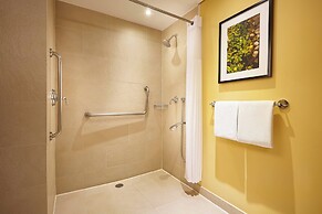 Courtyard by Marriott Leon at the Poliforum