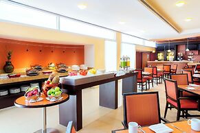 Courtyard by Marriott Leon at the Poliforum