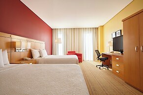 Courtyard by Marriott Leon at the Poliforum