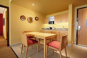 Courtyard by Marriott Leon at the Poliforum