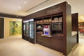 Courtyard by Marriott Leon at the Poliforum