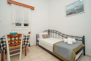 Rooms & Apartments Archontou