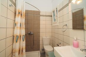 Rooms & Apartments Archontou