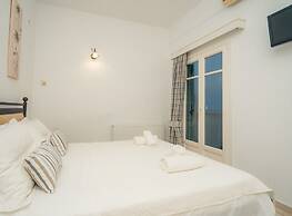 Rooms & Apartments Archontou