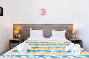 Rooms & Apartments Archontou