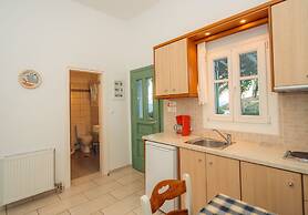 Rooms & Apartments Archontou