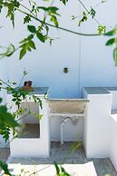 Rooms & Apartments Archontou