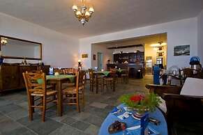 Rooms & Apartments Archontou