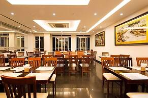 Majestic Nha Trang Hotel