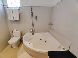 Seminyak Square Hotel And Villas