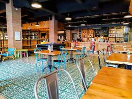 Seminyak Square Hotel And Villas