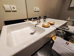 Seminyak Square Hotel And Villas