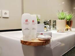 Seminyak Square Hotel And Villas