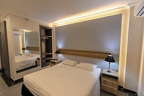 Da Vinci Hotel & Conventions