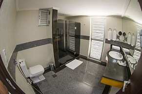 Da Vinci Hotel & Conventions