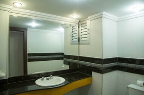 Da Vinci Hotel & Conventions