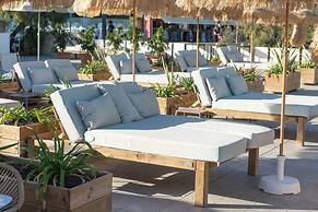 Hotel Atolon & Kaafu Beach Club