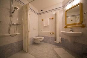 Residence Hotel Miralago