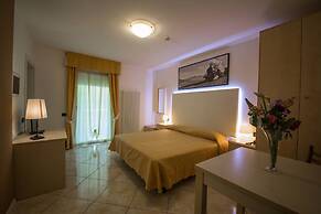 Residence Hotel Miralago