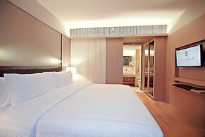 Arcadia Suites Bangkok