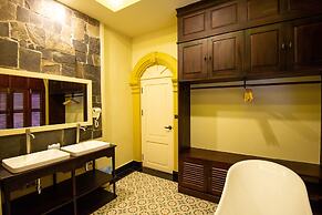 Mylaohome Hotel & Spa