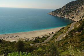 Kalypso Studios & Apartments