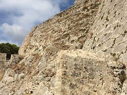 Kalypso Studios & Apartments