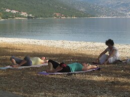 Kalypso Studios & Apartments