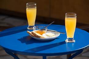 Kalypso Studios & Apartments