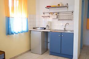 Kalypso Studios & Apartments