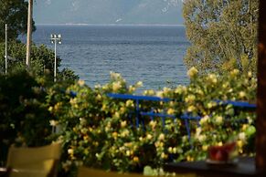 Kalypso Studios & Apartments