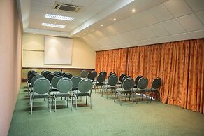 Cathedral Peak Hotel