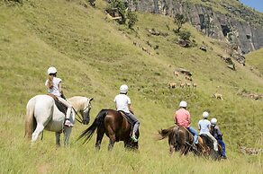 Cathedral Peak Hotel