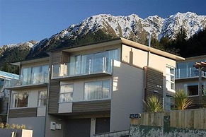 LakeRidge Queenstown by Staysouth