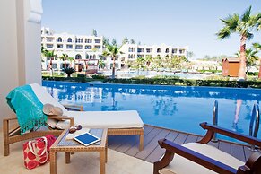 SUNRISE Arabian Beach Resort