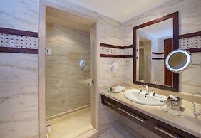 SUNRISE Arabian Beach Resort