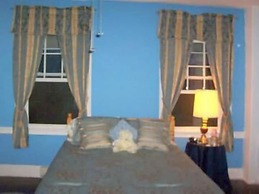 Brookside Inn At Laurens