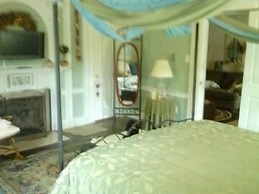 Brookside Inn At Laurens