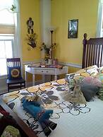 Brookside Inn At Laurens