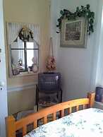 Brookside Inn At Laurens