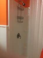 Brookside Inn At Laurens