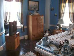 Brookside Inn At Laurens