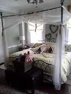 Brookside Inn At Laurens