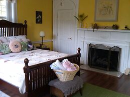 Brookside Inn At Laurens