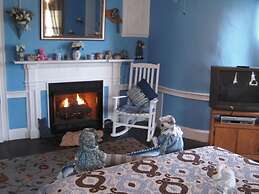 Brookside Inn At Laurens